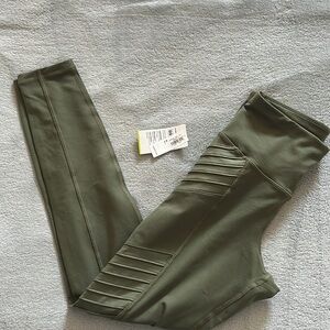 Brand new never worn old navy leggings